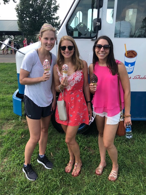 ortho residents at a food truck