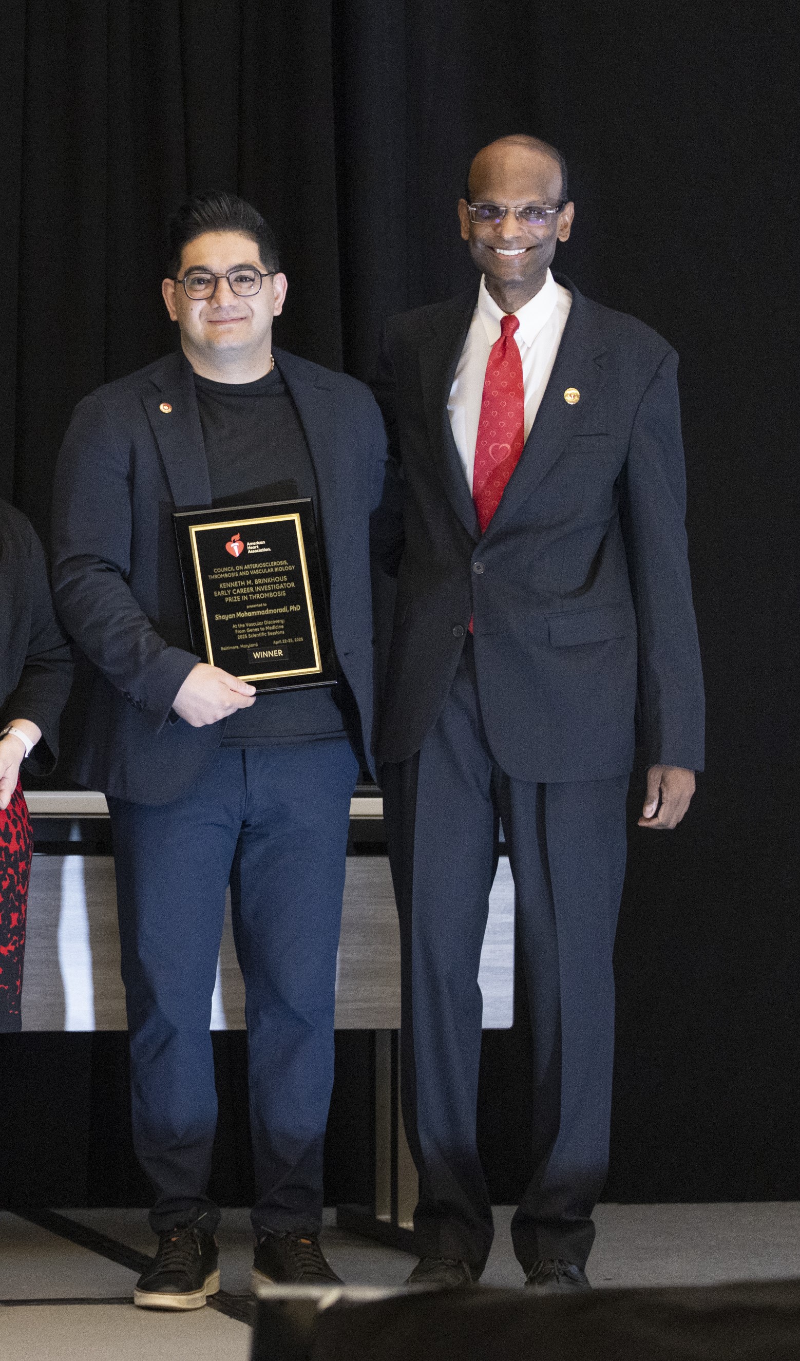 Dr. Mohammadmoradi receives AHA award