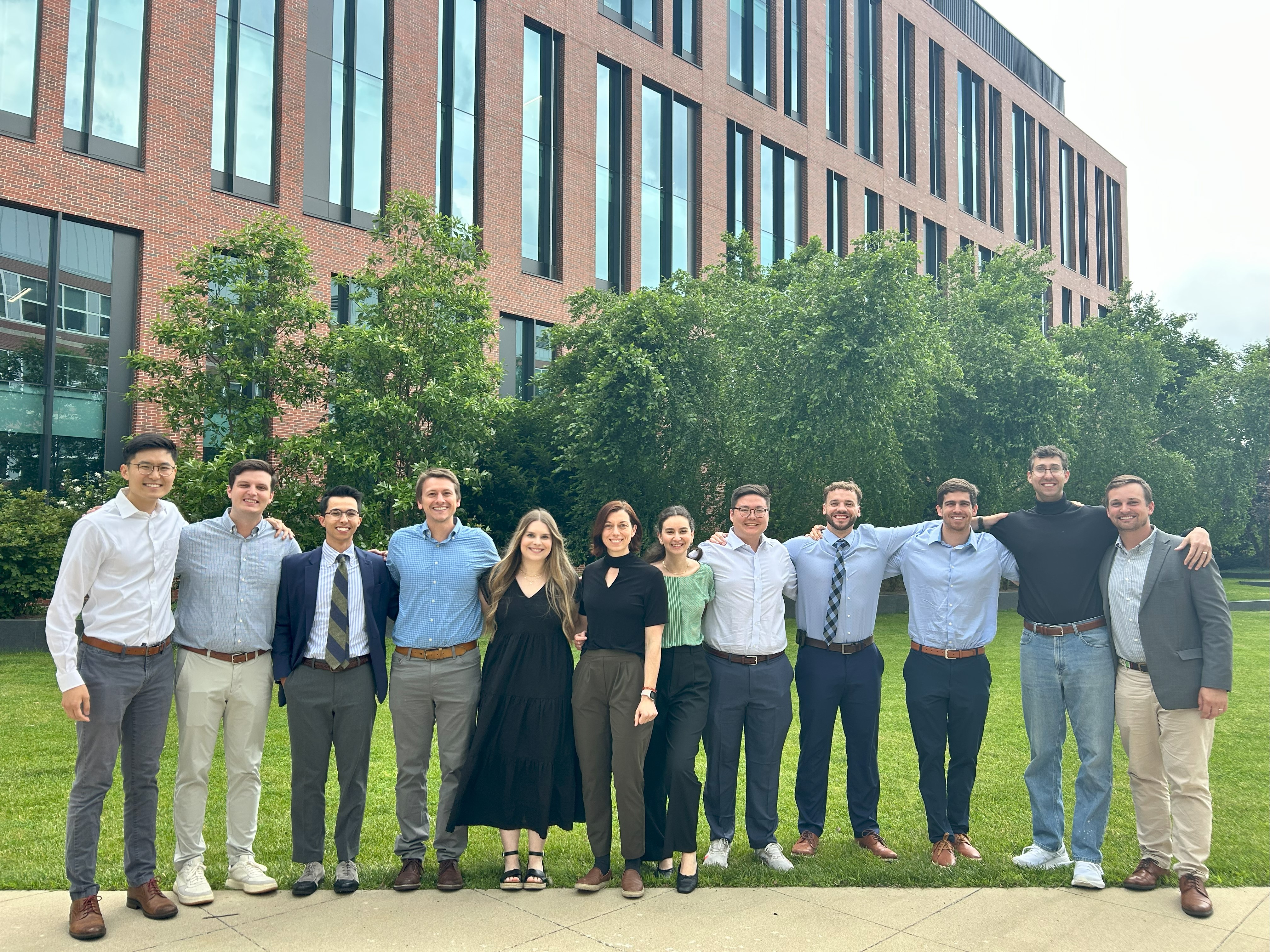 All Ophthalmology and Optometry residents standing together outside