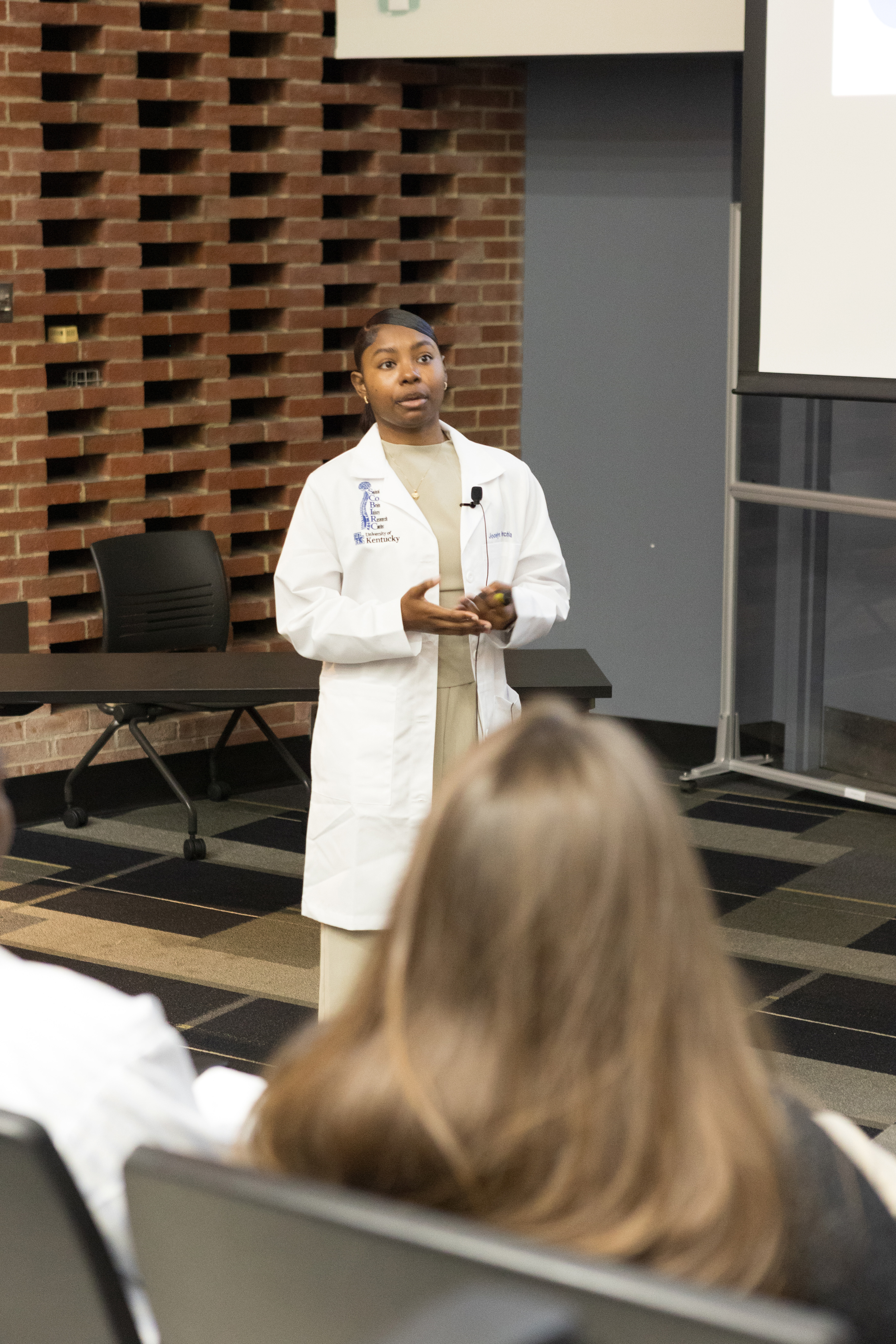 Jocelyn Porchia presents research during the 2025 AARTS Symposium 