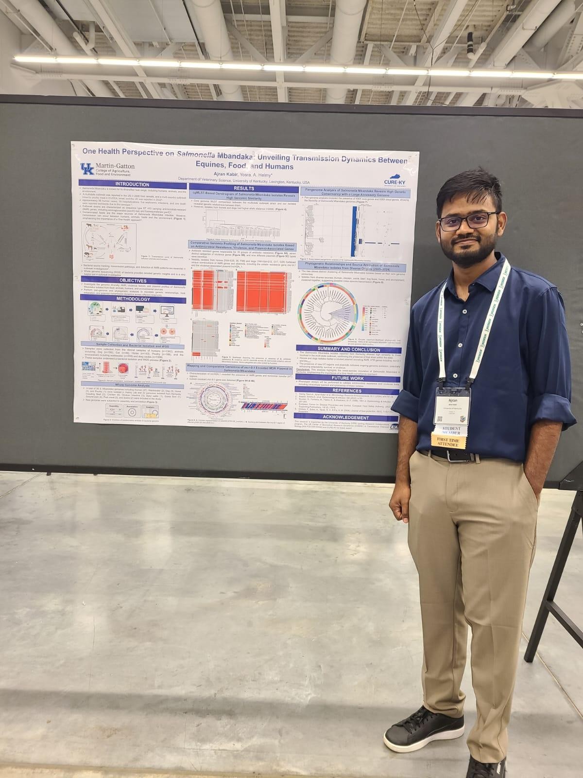 Ajran Kabir presents his scientific poster at ID Week.