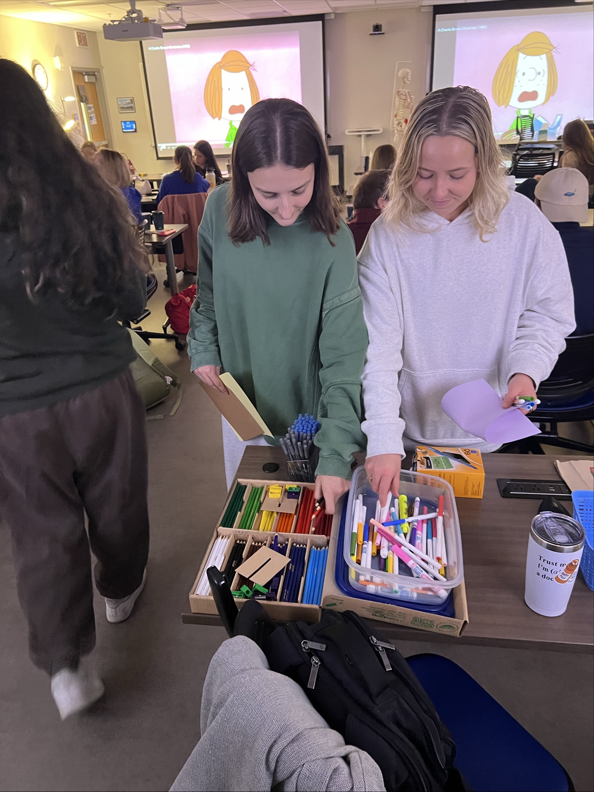 Students attend card making event