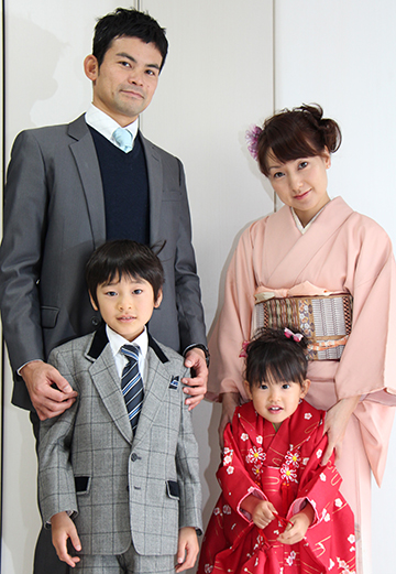 Sasaki-family.jpg