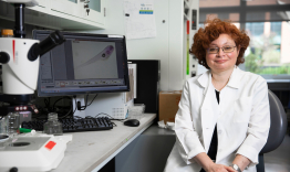 Emilia Galperin in the lab