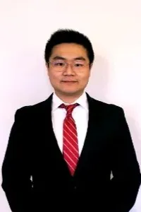 Donglin Yan poses for a headshot