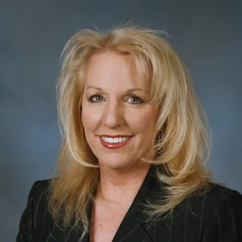 Photo of Beth Miller, MD