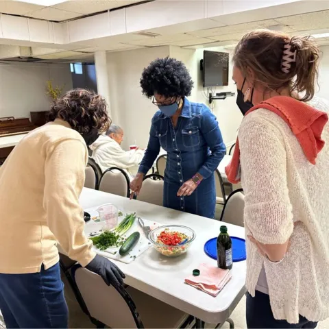 Community outreach food demonstration