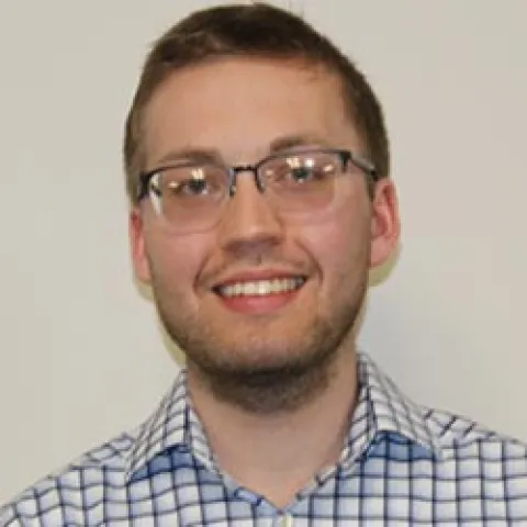 headshot of nick