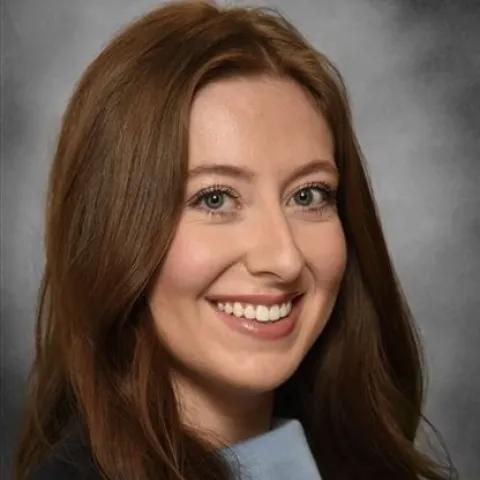 Chloe Embry headshot
