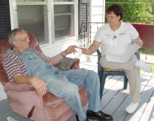 ky_homeplace_julia_with_client.jpg
