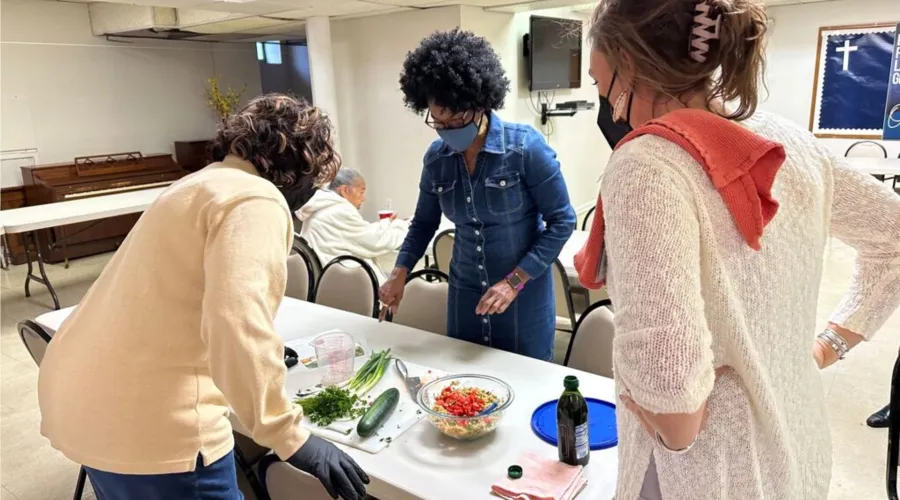Community outreach food demonstration