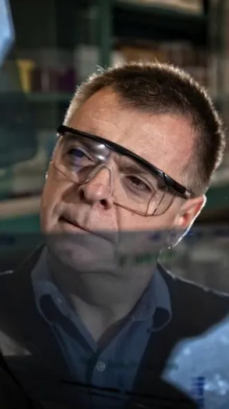 Paul Murphy looking at protein scans.